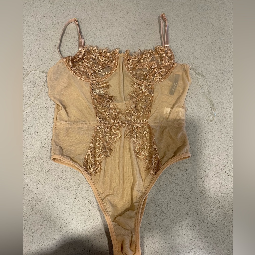 Body suit / Lingerie - Champagne Gold size Medium